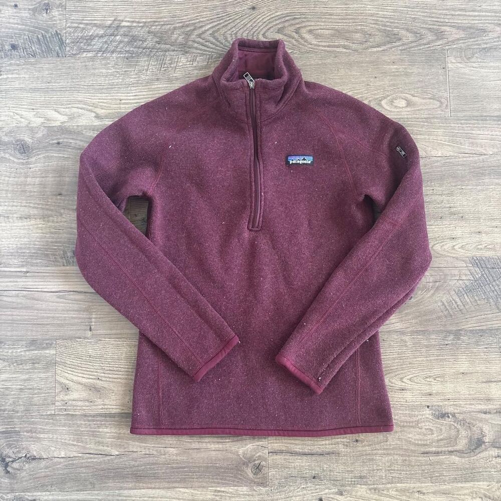 Patagonia Women's Burgundy and Red Sweatshirt